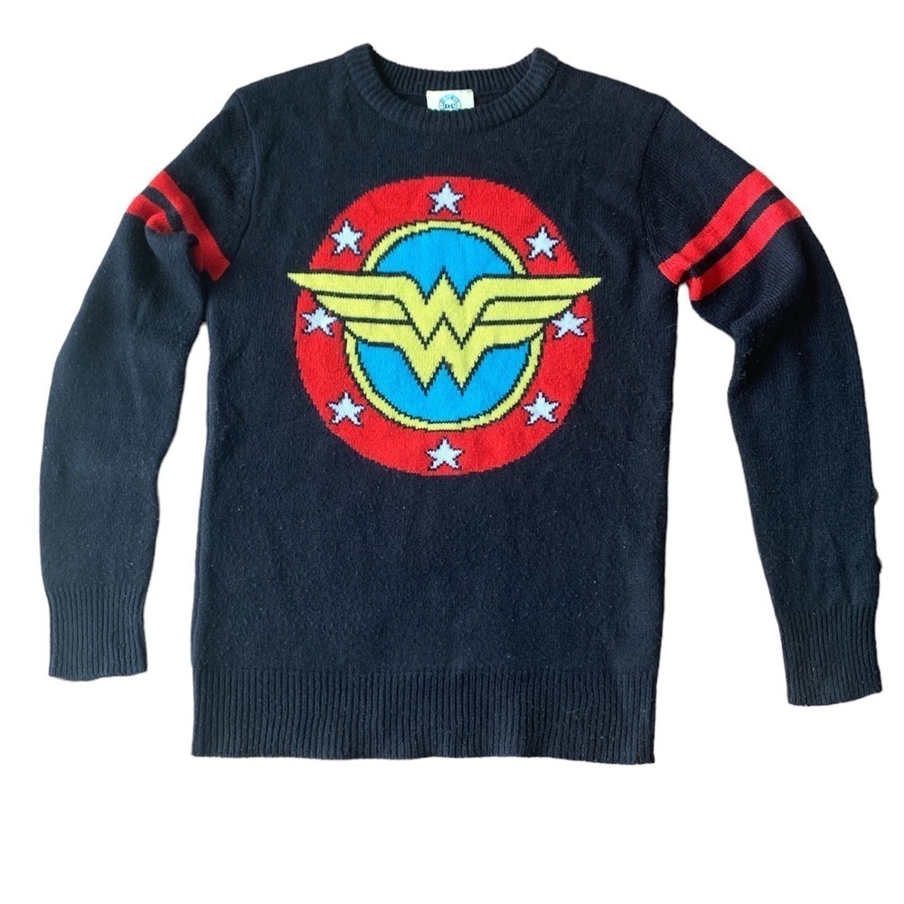 Vintage DC Comics Wonder Woman Sweater